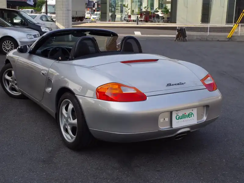 カタログ画像：ボクスター（BOXSTER） ボクスター 2000年10月 GF-98665 2700cc アークティックシルバーメタリックｏｒメリディアンメタリック 燃費8.8km / l  バック