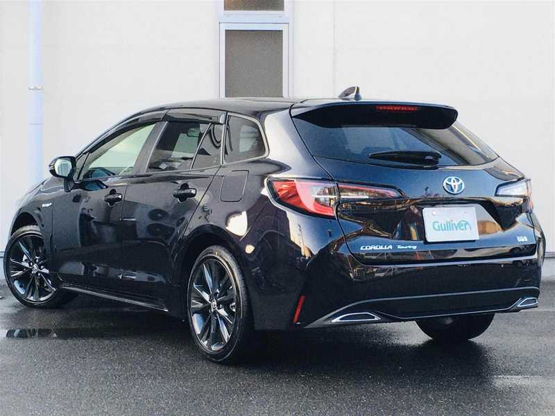 カタログ画像：カローラツーリング（COROLLA TOURING） Ｇ 2024年4月 5BA-MZEA17W 1500cc アティチュードブラックマイカ 燃費19.0km / l バック