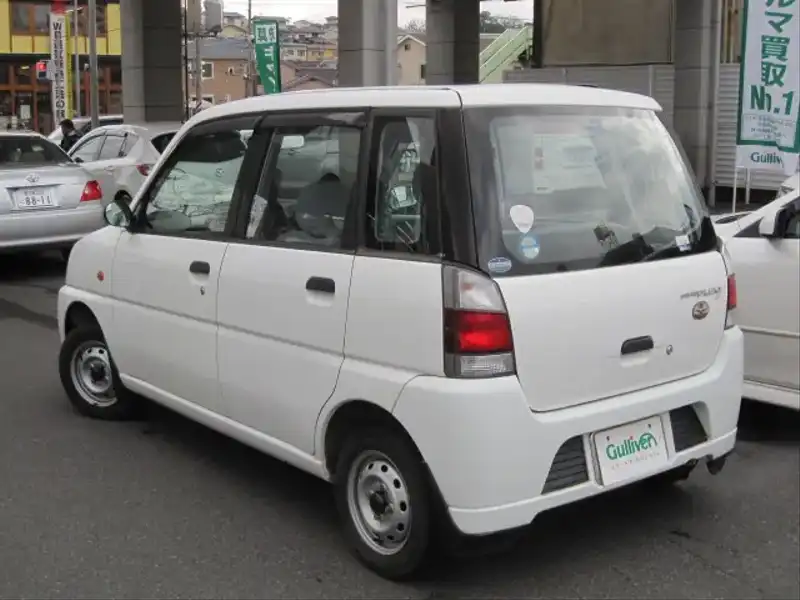 カタログ画像：プレオ（PLEO） Ｆ－Ｓ 2002年10月 TA-RA1 660cc ピュアホワイト 燃費21.5km / l  バック