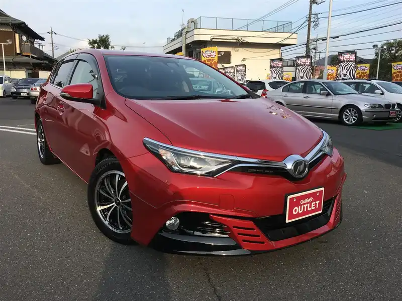 カタログ画像：オーリス（AURIS） １２０Ｔ 2015年4月 DBA-NRE185H 1200cc レッドマイカメタリック 燃費19.4km / l メイン