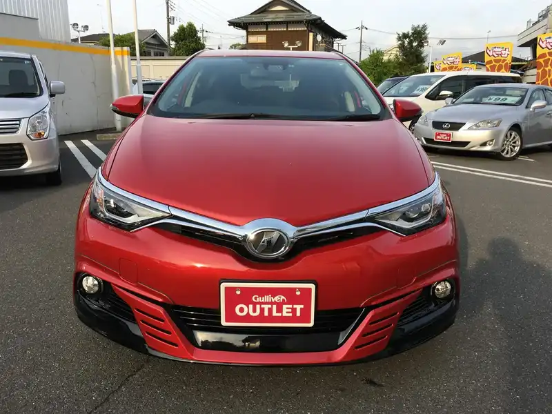 カタログ画像：オーリス（AURIS） １２０Ｔ 2015年4月 DBA-NRE185H 1200cc レッドマイカメタリック 燃費19.4km / l フロント