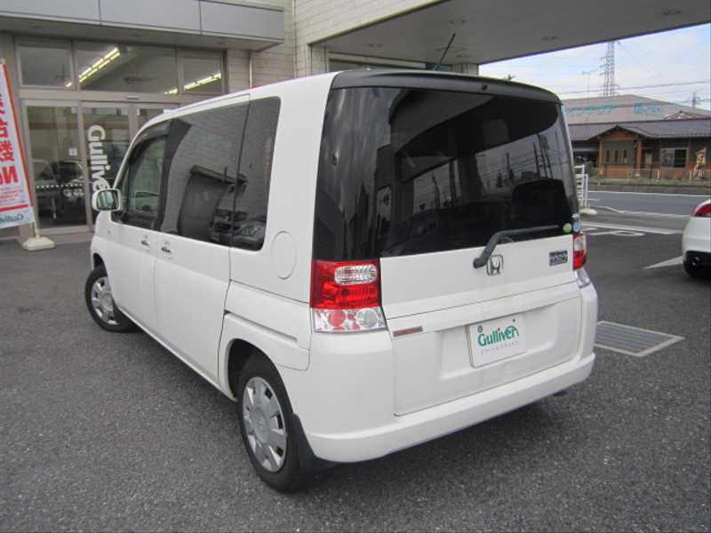 10031260 | カタログ画像：モビリオ（MOBILIO） Ｘ 2005年12月 DBA-GB1 1500cc プレミアムホワイト・パール バック