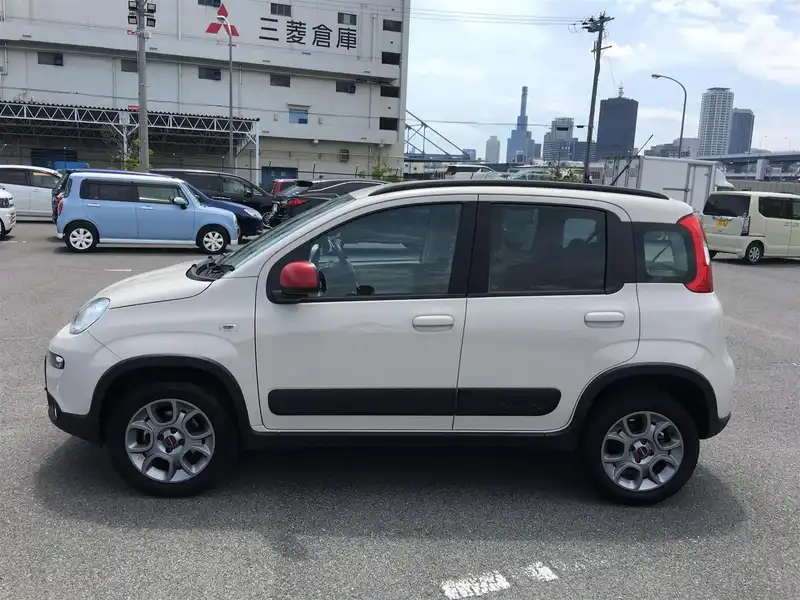 カタログ画像：パンダ（PANDA） ４×４テッラ 2015年12月 ABA-13909 900cc スイートキャンディーベージュ 燃費15.5km / l 外装