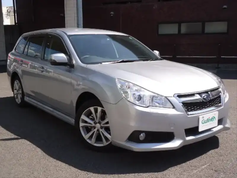 カタログ画像：レガシィツーリングワゴン（LEGACY TOURING WAGON） ２．５ｉ Ｌパッケージ 2012年5月 DBA-BRM 2500cc アイスシルバー・メタリック 燃費14.4km / l メイン