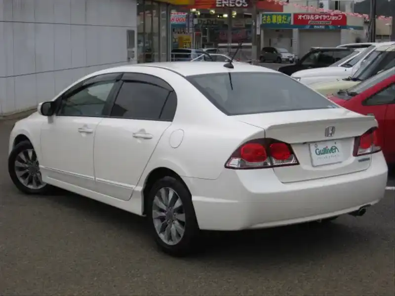 カタログ画像：シビックハイブリッド（CIVIC HYBRID） ＭＸ 2008年9月 DAA-FD3 1300cc プレミアムホワイト・パール 燃費25.8km / l バック