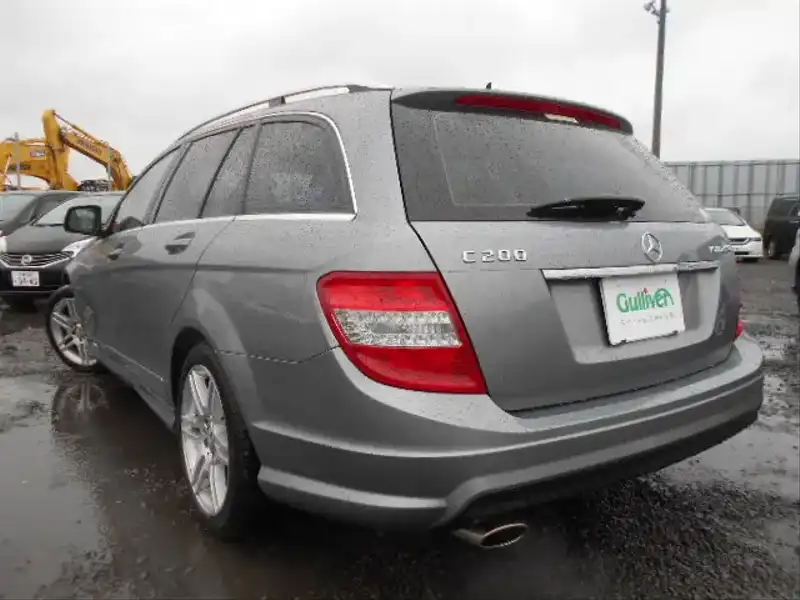 カタログ画像：Ｃクラスステーションワゴン（C-CLASS STATIONWAGON） Ｃ２００コンプレッサー ステーションワゴン アバンギャルド スポーツリミテッド 2009年2月 DBA-204241 1800cc パラジウムシルバー 燃費11.2km / l  バック