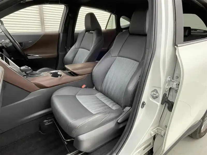 カタログ画像：ハリアー（HARRIER） Ｚ 2020年6月 6BA-MXUA85 2000cc ホワイトパールクリスタルシャイン 燃費14.7km / l 内装