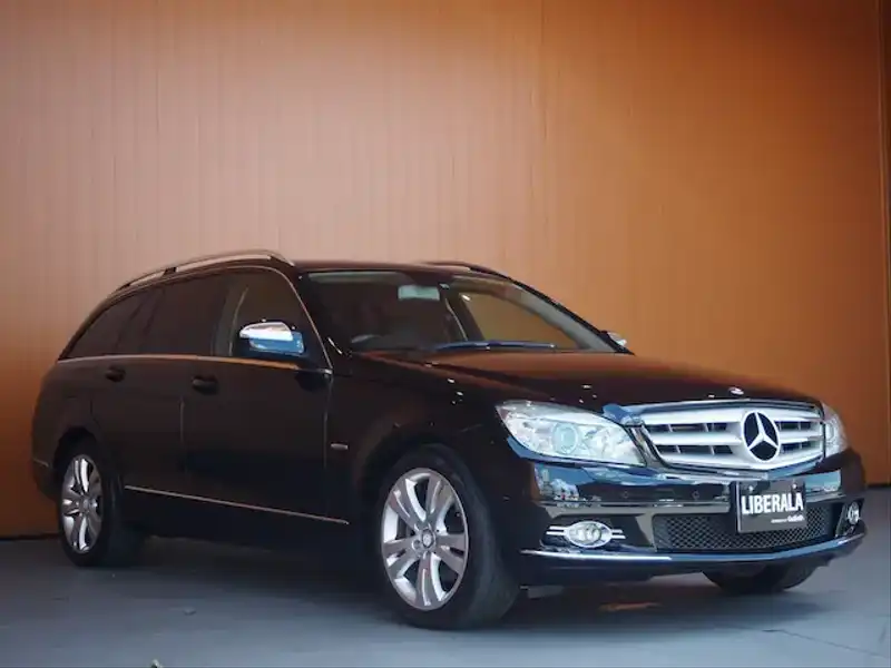 カタログ画像：Ｃクラスステーションワゴン（C-CLASS STATIONWAGON） Ｃ２５０ ステーションワゴン アバンギャルド 2008年4月 DBA-204252 2500cc オブシディアンブラック 燃費9.4km / l  メイン（その他）