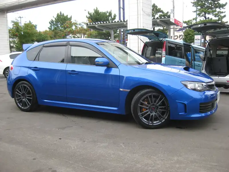 インプレッサ スバル ｗｒｘ ｓｔｉ スペックｃ １８インチタイヤ仕様車 平成21年7月 平成22年7月 の画像 新車 中古車カタログ装備スペック情報 中古車のガリバー