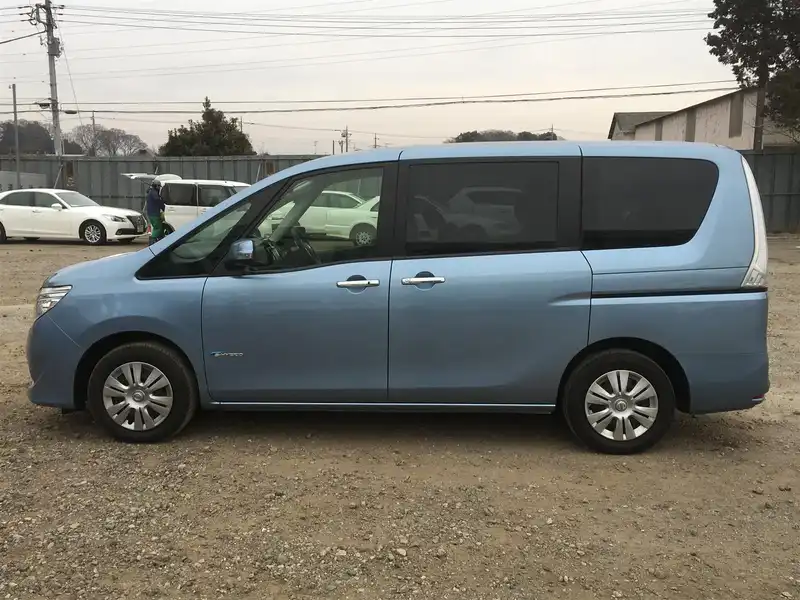 カタログ画像：セレナ（SERENA） ２０Ｘ Ｓ－ハイブリッド 2014年4月 DAA-HC26 2000cc クリスタルミスト（Ｍ） 燃費16.0km / l 外装