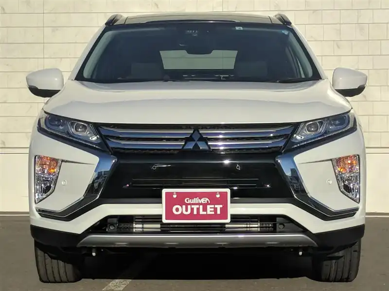 カタログ画像：エクリプスクロス（ECLIPSE CROSS） ブラックエディション 2018年12月 DBA-GK1W 1500cc ホワイトパール 燃費14.0km / l フロント