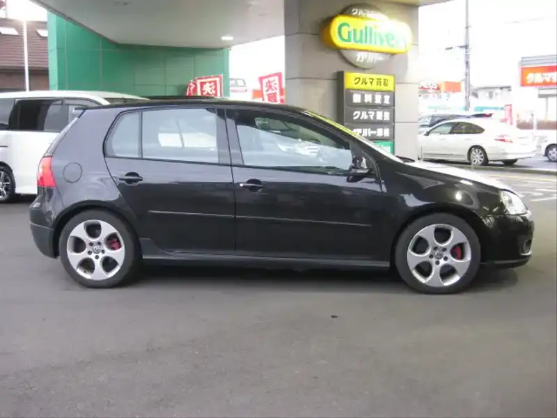 カタログ画像：ゴルフ（GOLF） ＧＴＩ 2006年2月 GH-1KAXX 2000cc ブラックマジックパールエフェクト 燃費12.8km / l  外装