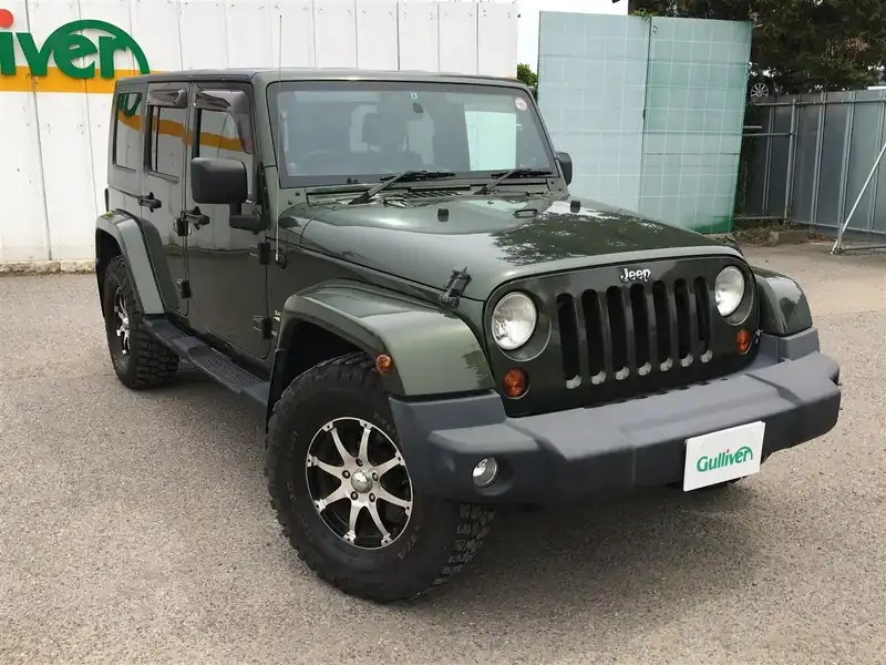 カタログ画像：ジープ・ラングラーアンリミテッド（JEEP WRANGLER UNLIMITED） サハラ４ＡＴ 2007年3月 ABA-JK38L 3800cc ジープグリーンメタリッククリアコートorレスキューグリーンメタリッククリアコート 燃費7.1km / l  メイン