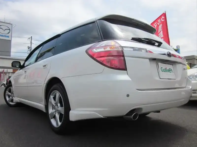 カタログ画像：レガシィツーリングワゴン（LEGACY TOURING WAGON） ２．０ｉ アドバンテージライン 2008年5月 CBA-BP5 2000cc サテンホワイト・パール 燃費14.0km / l  バック