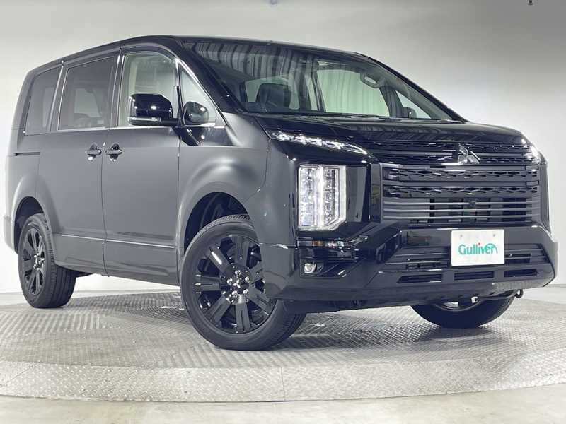 カタログ画像：デリカＤ：５（DELICA D:5） シャモニー（電動サイドステップ非装着車） 2025年5月 3DA-CV1W 2200cc ブラックダイヤモンド×ブラックマイカ 燃費12.6km / l メイン