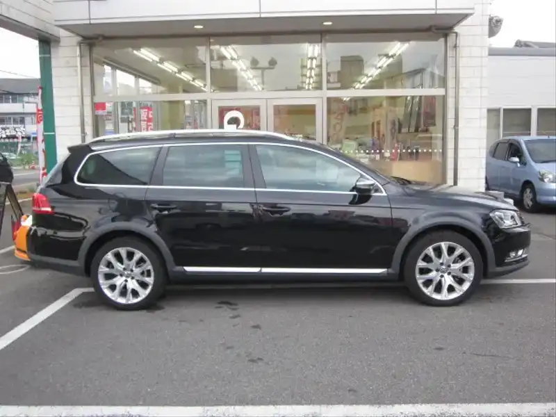 カタログ画像：パサートオールトラック（PASSAT ALLTRACK） ２．０ＴＳＩ 2012年6月 ABA-3CCCZF 2000cc ディープブラックパールエフェクト 燃費11.6km / l 外装