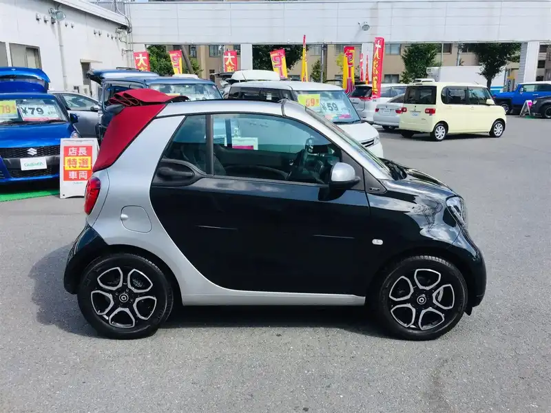 カタログ画像：スマートフォーツーカブリオ（SMART FORTWO CABRIO） ターボ リミテッド 2016年8月 DBA-453444 900cc ディープブラック×シルバー 燃費22.0km / l 外装