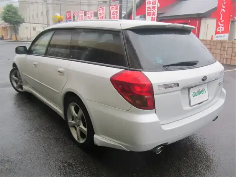 10027983 | カタログ画像：レガシィツーリングワゴン（LEGACY TOURING WAGON） ２．０Ｒ Ｂスポーツ 2005年5月 TA-BP5 2000cc アークティックホワイト・パール バック