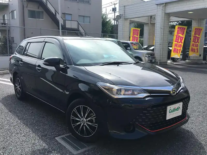 カタログ画像：カローラフィールダー（COROLLA FIELDER） １．５Ｇ プラスレッド 2016年5月 DBA-NRE161G 1500cc ブラックマイカ 燃費23.0km / l メイン（その他）