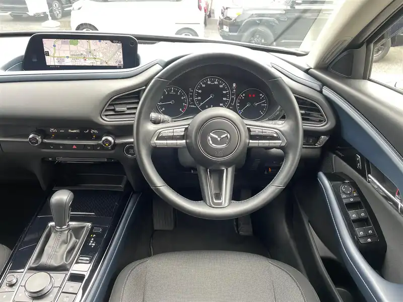 カタログ画像：ＣＸ－３０（CX-30） ２０Ｓ ブラックセレクション 2024年12月 5AA-DMEJ3R 2000cc プラチナクォーツメタリック 燃費16.2km / l 内装