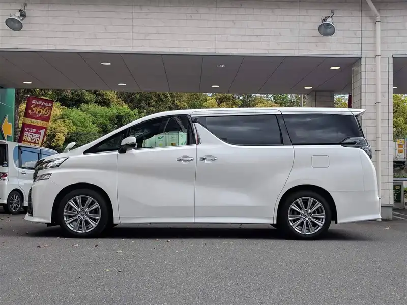 10104759 | カタログ画像：ヴェルファイア（VELLFIRE） ２．５Ｚ Ａエディション ゴールデンアイズ 2016年7月 DBA-AGH30W 2500cc ホワイトパールクリスタルシャイン 外装