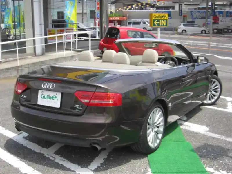 カタログ画像：Ａ５カブリオレ（A5 CABRIOLET） ２．０ＴＦＳＩクワトロ 2010年9月 ABA-8FCDNF 2000cc バック