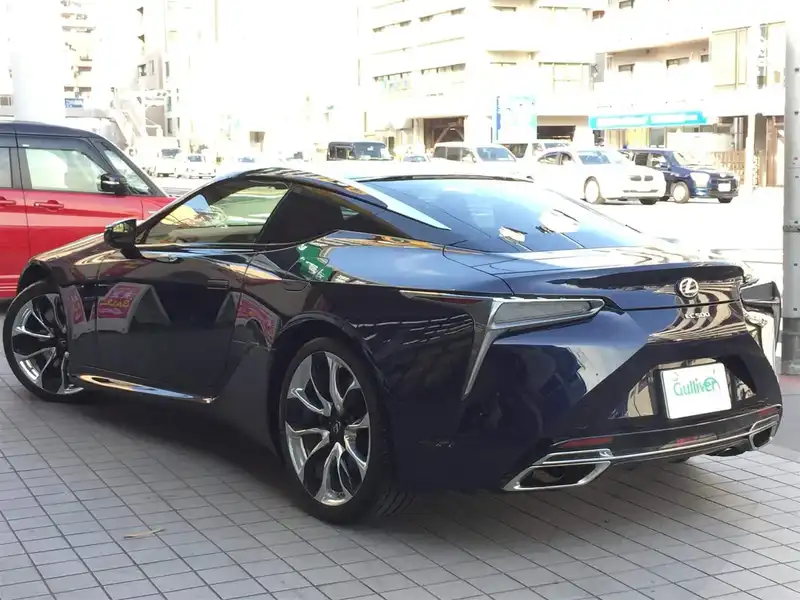 カタログ画像：ＬＣ（LC） ＬＣ５００ Ｓパッケージ 2017年4月 DBA-URZ100 5000cc ディープブルーマイカ 燃費7.8km / l バック