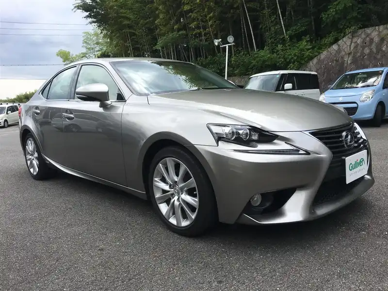 カタログ画像：ＩＳ（IS） ＩＳ３００ｈ 2014年7月 DAA-AVE30 2500cc マーキュリーグレーマイカorソニックチタニウム 燃費23.2km / l メイン（その他）