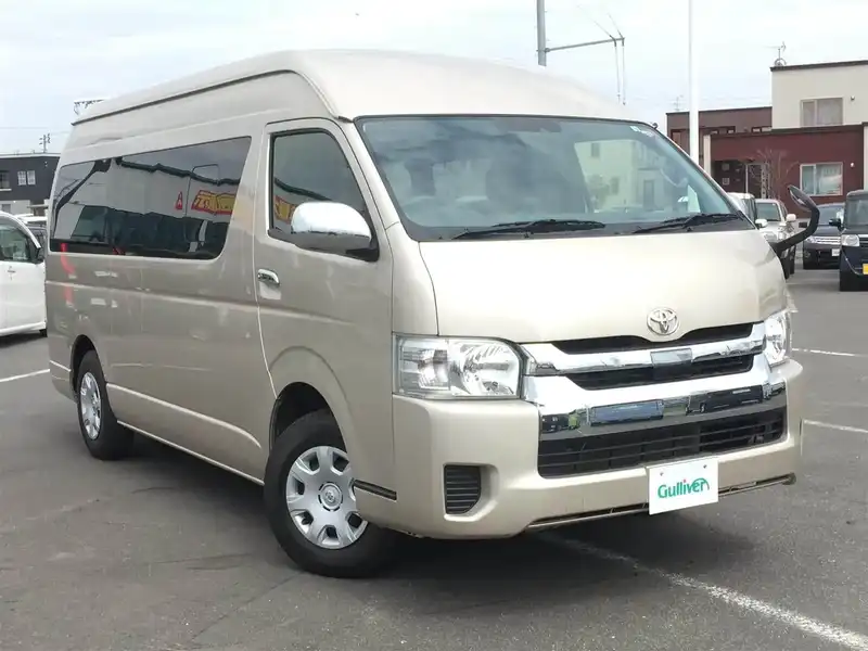 カタログ画像：ハイエースワゴン（HIACE WAGON） グランドキャビン 2019年10月 CBA-TRH229W 2700cc ベージュメタリック 燃費8.9km / l メイン