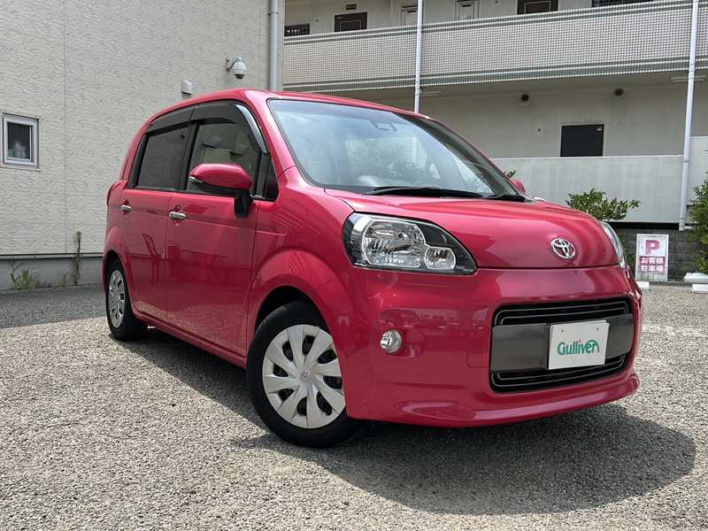 1/30　トヨタ　ポルテ　TOYOTA　ミニカー　赤　非売品　レッド 1/30 トヨタ ポルテ TOYOTA ミニカー 赤 非売品 レッド ミニカー