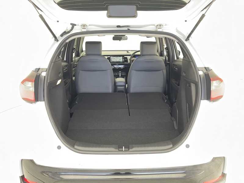 カタログ画像：フィット（FIT） ＲＳ 2022年11月 5BA-GS4 1500cc プラチナホワイト・パール 燃費17.9km / l 内装