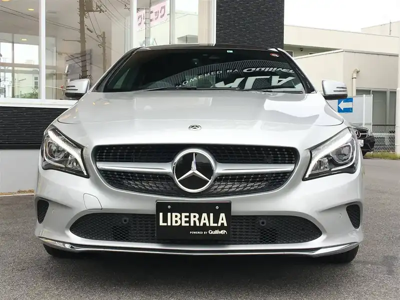 10119666 | カタログ画像：ＣＬＡクラス シューティングブレーク（CLA-CLASS SHOOTING BRAKE） ＣＬＡ２２０ ４マチック シューティングブレーク 2018年10月 DBA-117947 2000cc ポーラーシルバー（Ｍ） フロント