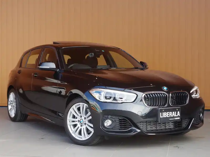 カタログ画像：１シリーズ（1 SERIES） １１８ｉ Ｍスポーツ 2015年9月 DBA-1R15 1500cc ブラック・サファイア（メタリック・カラー） 燃費18.1km / l メイン（その他）