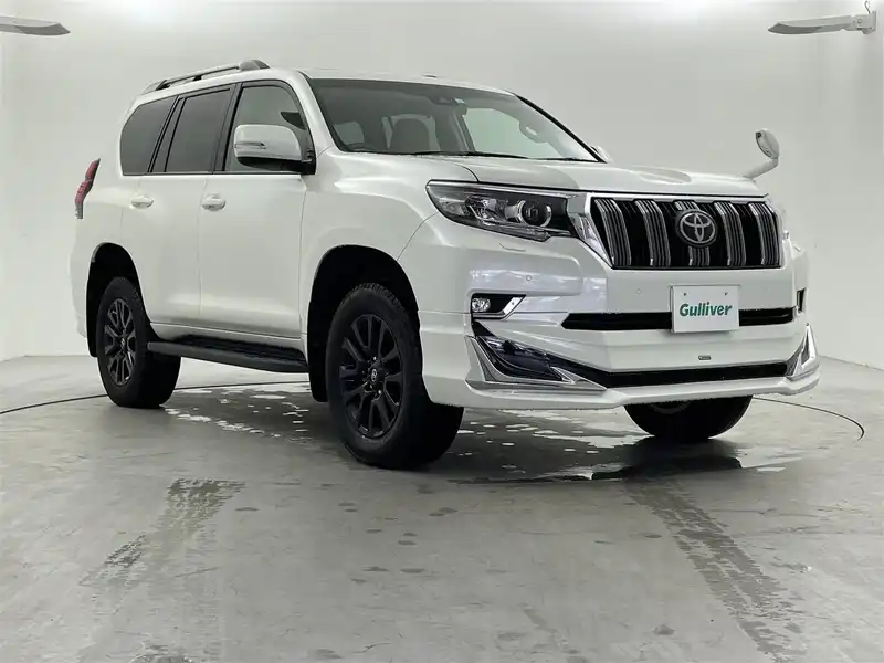 カタログ画像：ランドクルーザープラド（LAND CRUISER PRADO） ＴＸ 2022年8月 3BA-TRJ150W 2700cc ホワイトパールクリスタルシャイン 燃費8.3km / l メイン（その他）