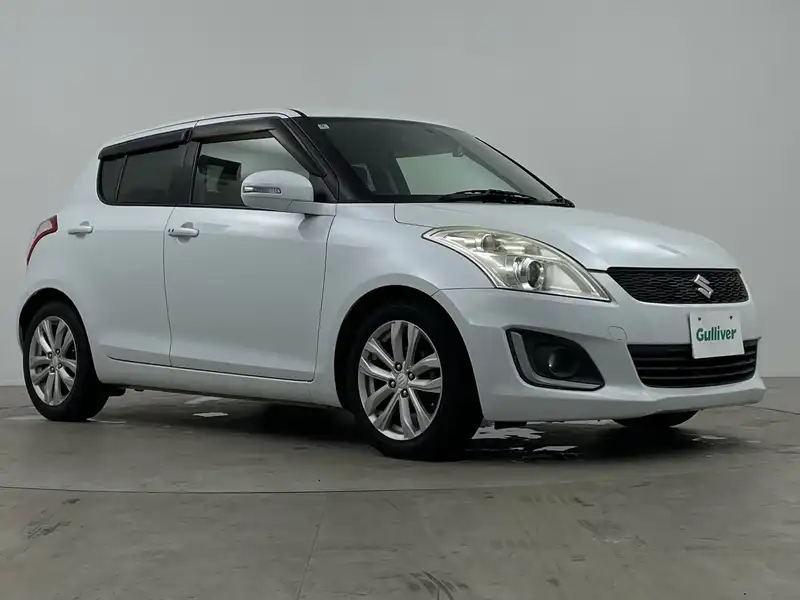 白スイフト スイフト（スズキ）のホワイト系（白）の中古車を検索｜【中古車