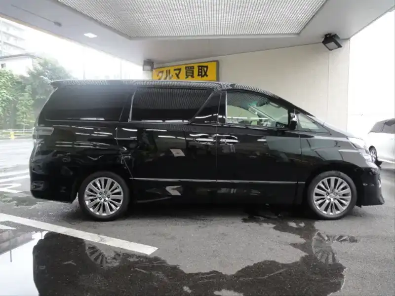 カタログ画像：ヴェルファイア（VELLFIRE） ３．５Ｚ ゴールデンアイズ 2012年9月 DBA-GGH20W 3500cc ブラック 燃費9.3km / l 外装