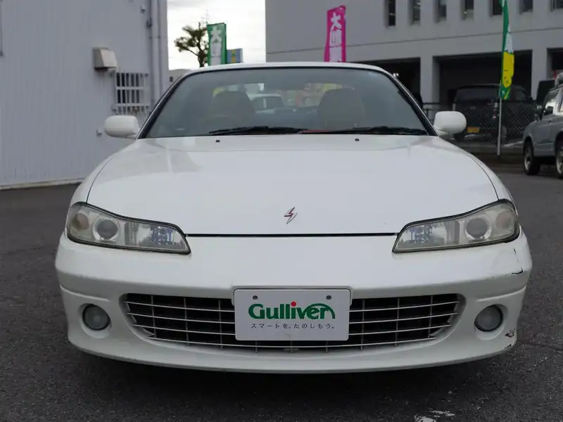 カタログ画像：シルビア（SILVIA） スタイルＡ 2000年10月 GF-S15 2000cc パールホワイト（３Ｐ） 燃費10.0km / l  フロント