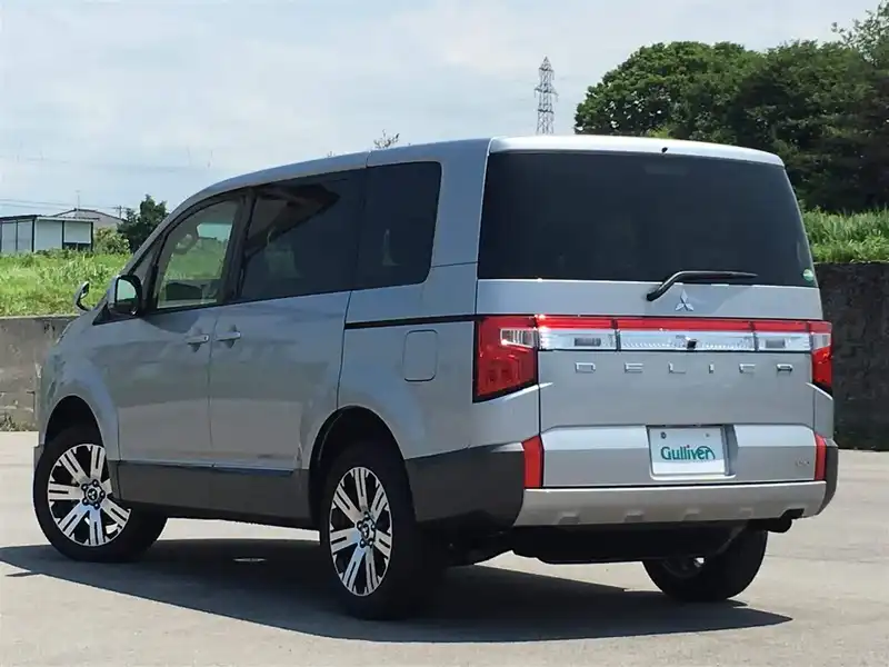 カタログ画像：デリカＤ：５（DELICA D:5） Ｇ 2021年12月 3DA-CV1W 2200cc 燃費12.6km / l バック