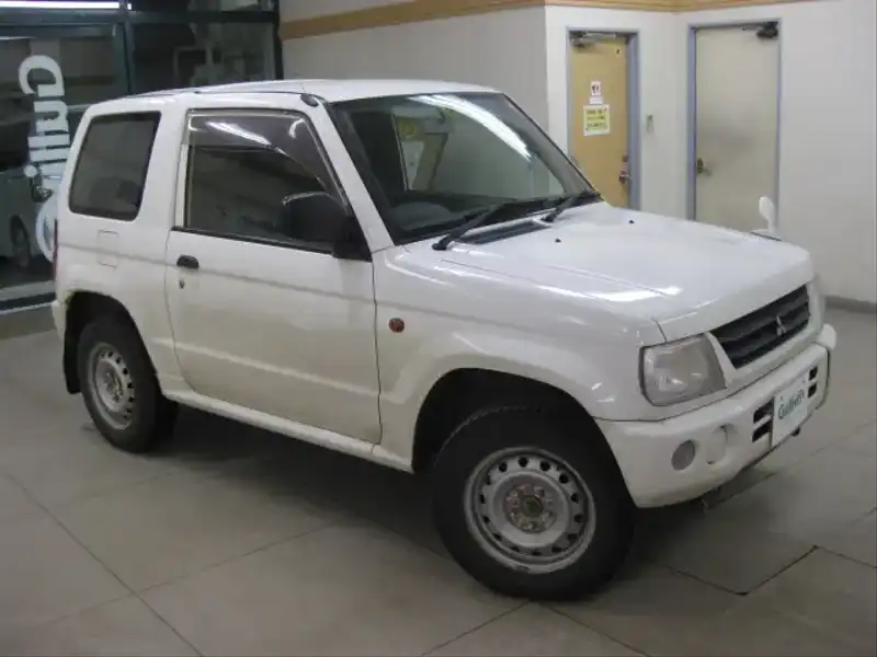 カタログ画像：パジェロミニ（PAJERO MINI） Ｘ 2001年10月 GF-H58A 660cc ホワイト（Ｓ） メイン（その他）