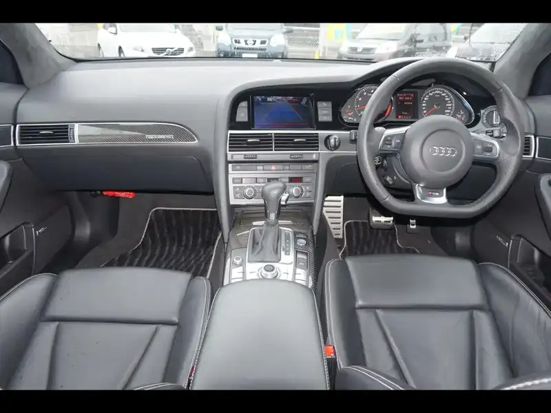 カタログ画像：ＲＳ６アバント（RS6 AVANT） プラススポーツ 2010年6月 ABA-4FBUHS 5000cc ファントムブラックパールエフェクト 内装