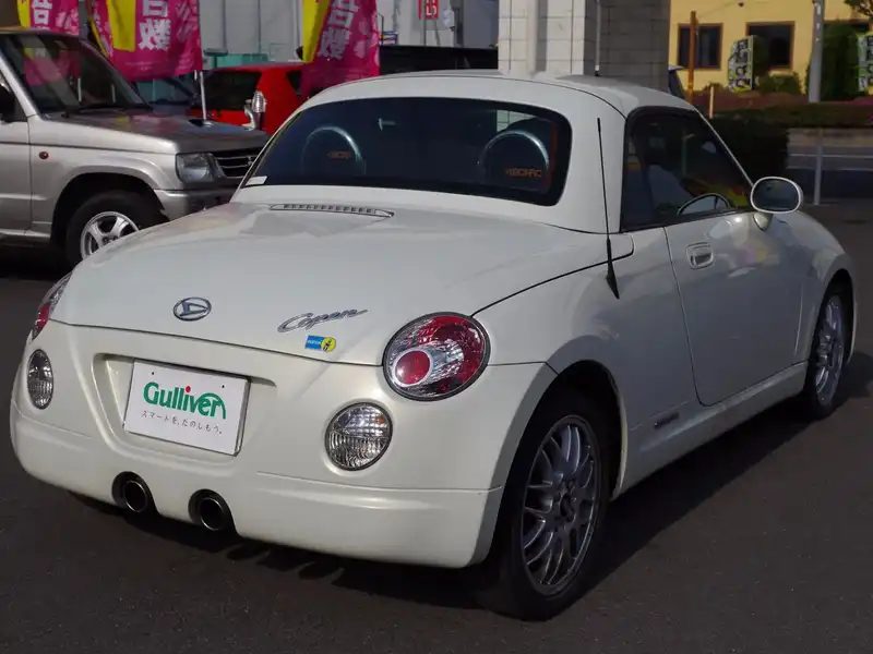 カタログ画像：コペン（COPEN） アルティメットエディションⅡ 2008年12月 ABA-L880K 660cc ホワイト 燃費15.2km / l  バック