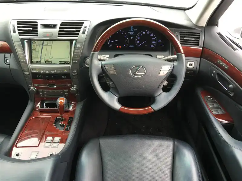 カタログ画像：ＬＳ（LS） ＬＳ４６０ バージョンＣ 2007年8月 DBA-USF40 4600cc プレミアムシルバー 燃費9.1km / l  内装