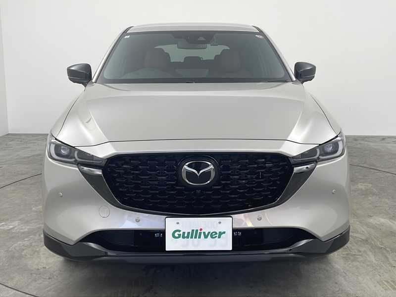 カタログ画像：ＣＸ－５（CX-5） ２０Ｓ レトロスポーツエディション 2023年10月 6BA-KFEP 2000cc プラチナクォーツメタリック 燃費14.0km / l フロント