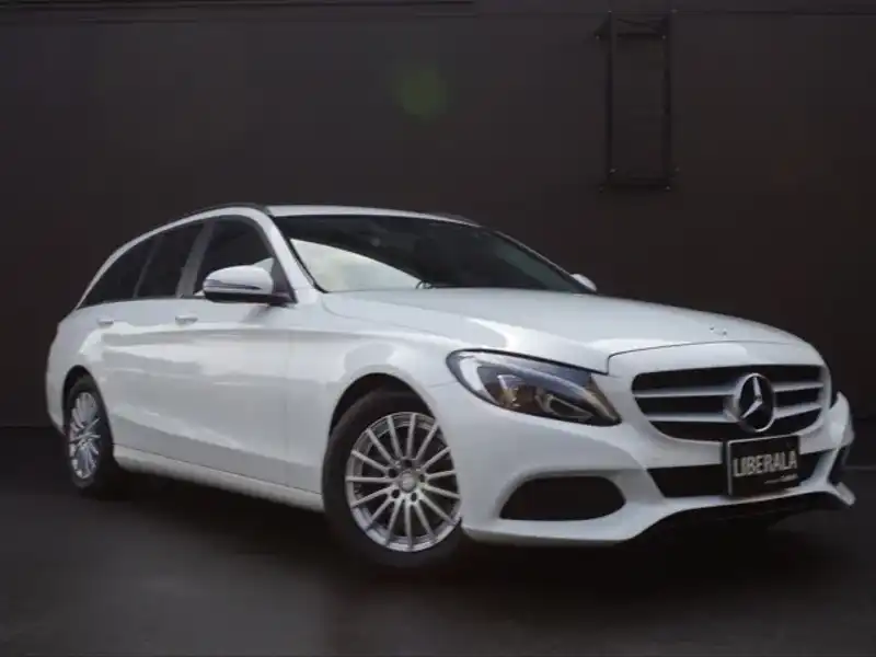 カタログ画像：Ｃクラスステーションワゴン（C-CLASS STATIONWAGON） Ｃ１８０ ステーションワゴン 2017年3月 DBA-205240C 1600cc ポーラーホワイト（Ｓ） 燃費15.7km / l メイン