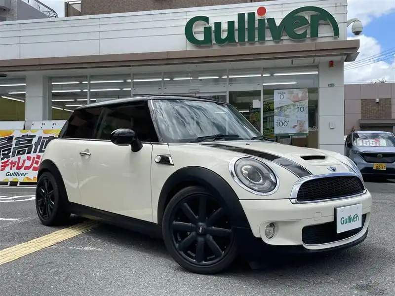 ＭＩＮＩ（ＭＩＮＩ）のホワイト系（白）の中古車を検索｜【中古車のガリバー】