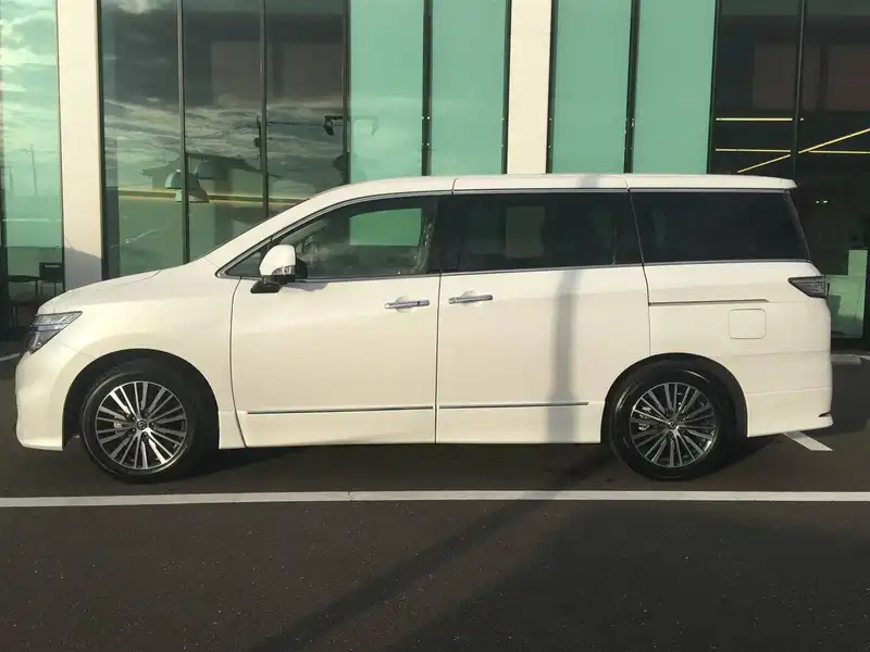 カタログ画像：エルグランド（ELGRAND） ２５０ハイウェイスターＳ 2020年10月 5BA-TE52 2500cc ピュアホワイトパール（３Ｐ） 燃費10.0km / l 外装