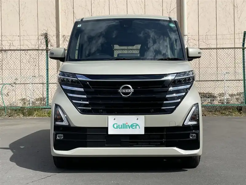 カタログ画像：ルークス（ROOX） ハイウェイスター Ｘ 2023年6月 5AA-B47A 660cc フローズンバニラパール（Ｍ）／アッシュブラウン（M）2トーン 燃費19.0km / l フロント