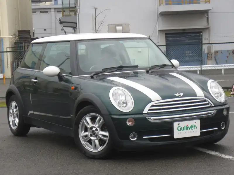 カタログ画像：ＭＩＮＩ（MINI） クーパー 2005年9月 GH-RA16 1600cc ブリティッシュ・レーシング・グリーン（メタリック） 燃費13.4km / l  メイン（その他）