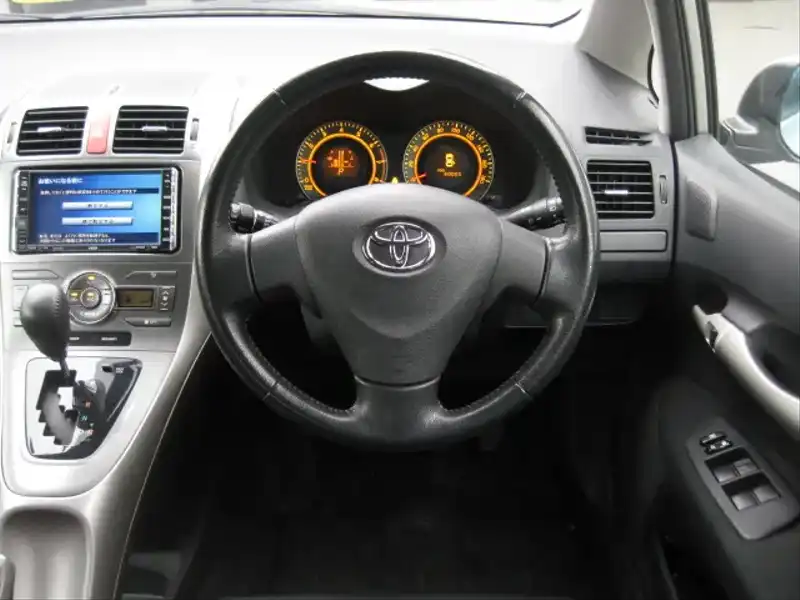 カタログ画像：オーリス（AURIS） １８０Ｇ Ｓパッケージ 2008年12月 DBA-ZRE152H 1800cc シルバーメタリック 燃費15.6km / l  内装