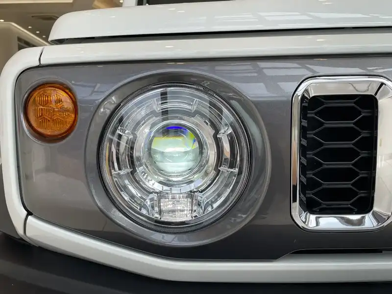 カタログ画像：ジムニー（JIMNY） ＸＧ 2025年11月 3BA-JB64W 660cc 燃費14.3km / l 外装